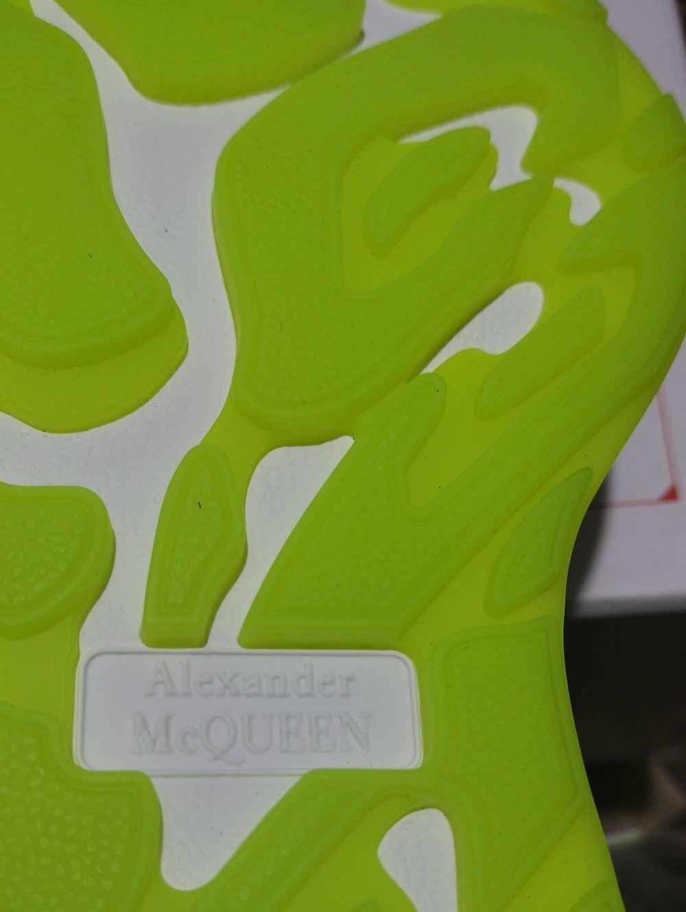 Alexander McQueen Sneakers - Picture 11 of 12